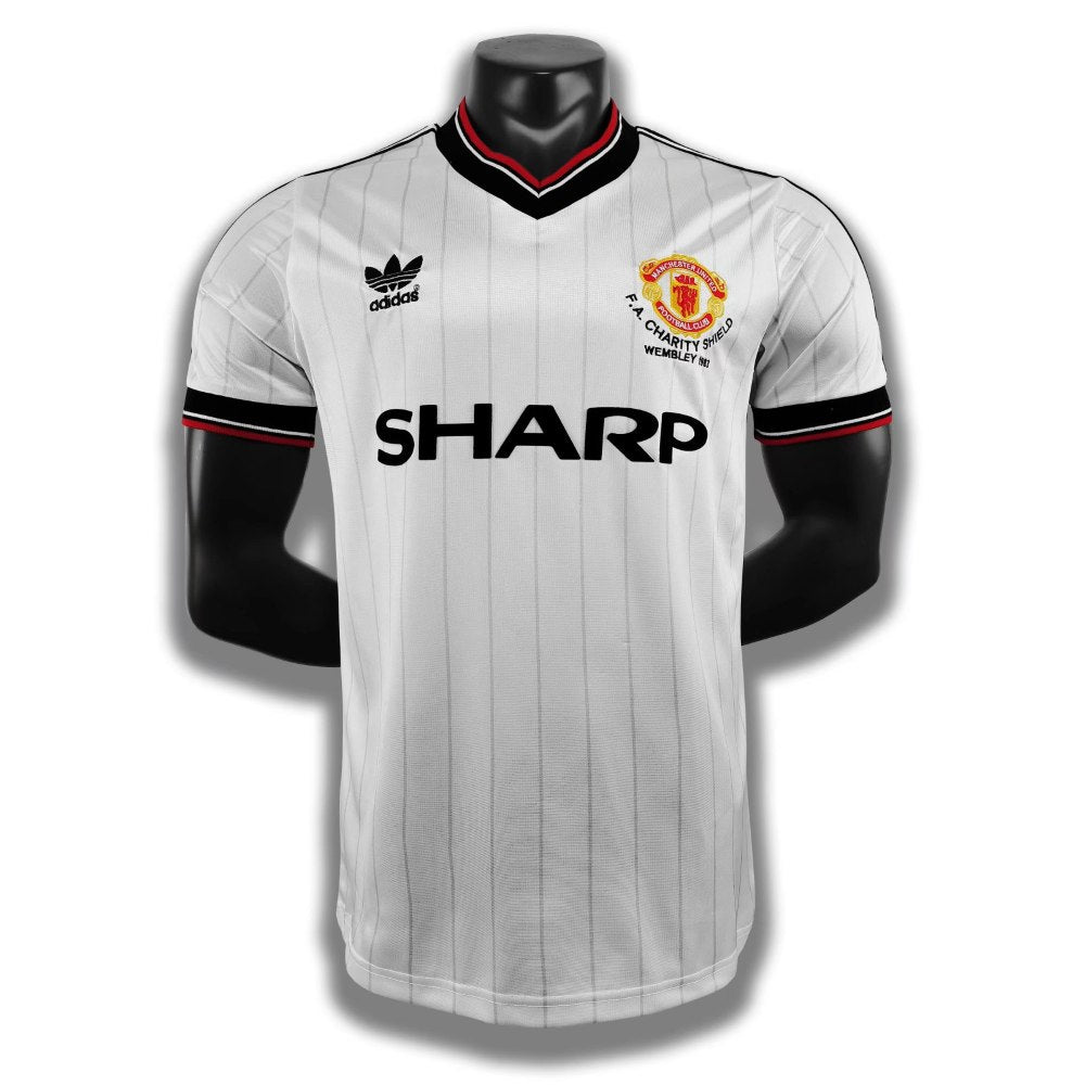 Man United 83/84 - Charity Shield - Retro
