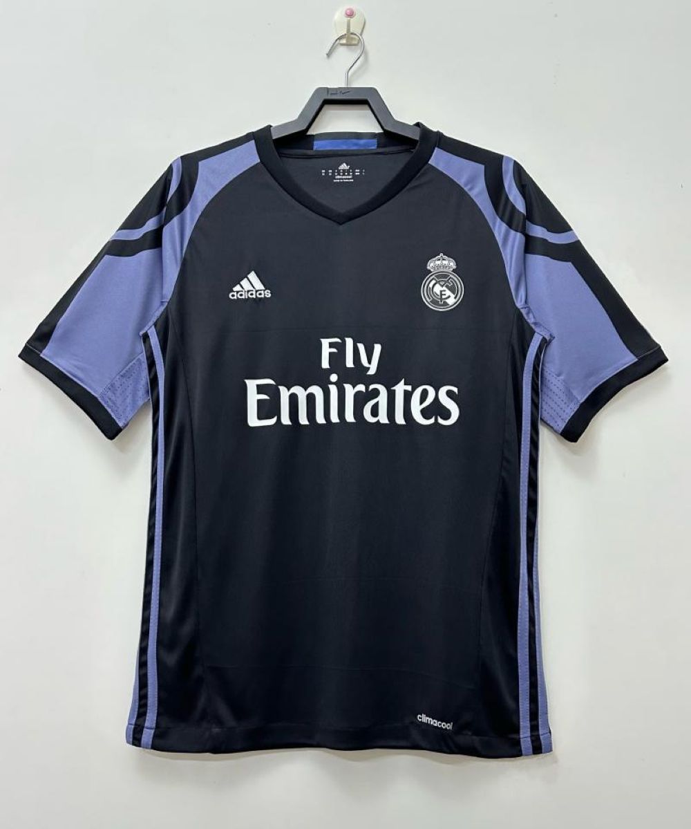 Real Madrid 16/17 - Tercera - Fan - Retro