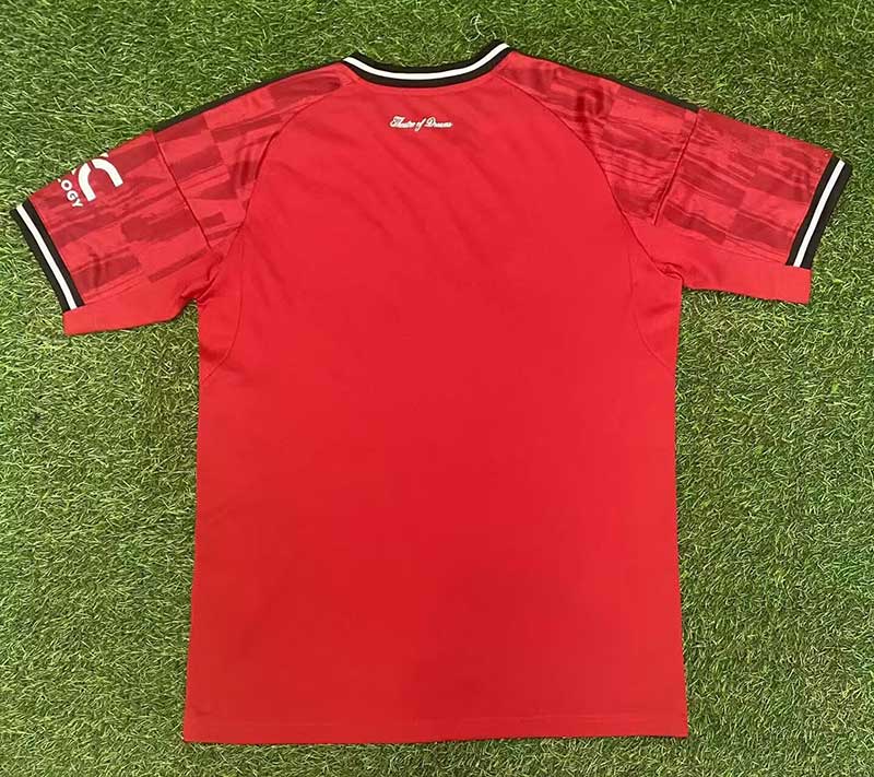 Manchester United 25/26 - Local - Fan