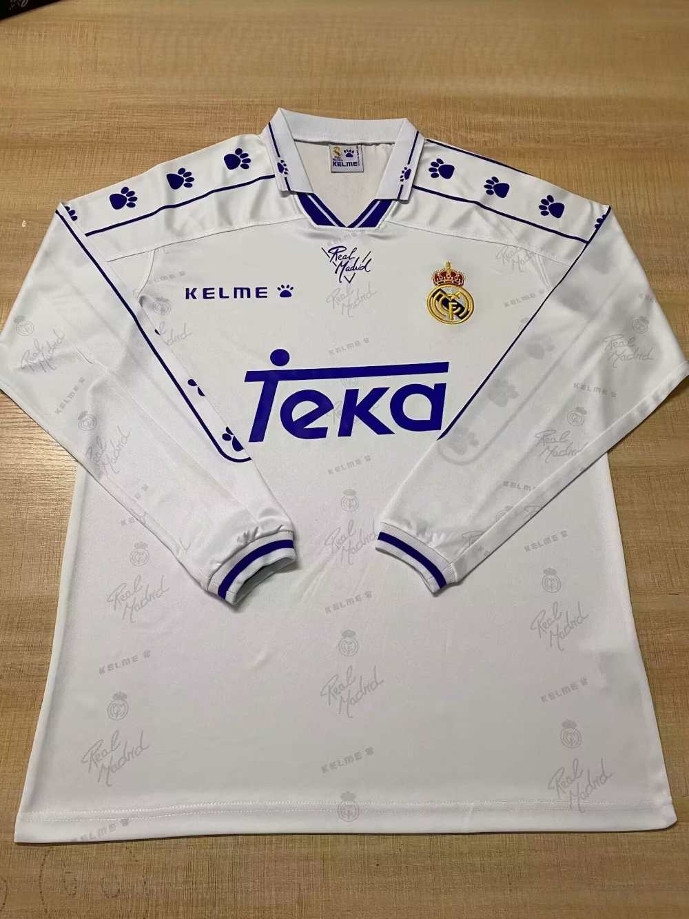 Real Madrid 94/96 - Local - Fan - Manga Larga - Retro