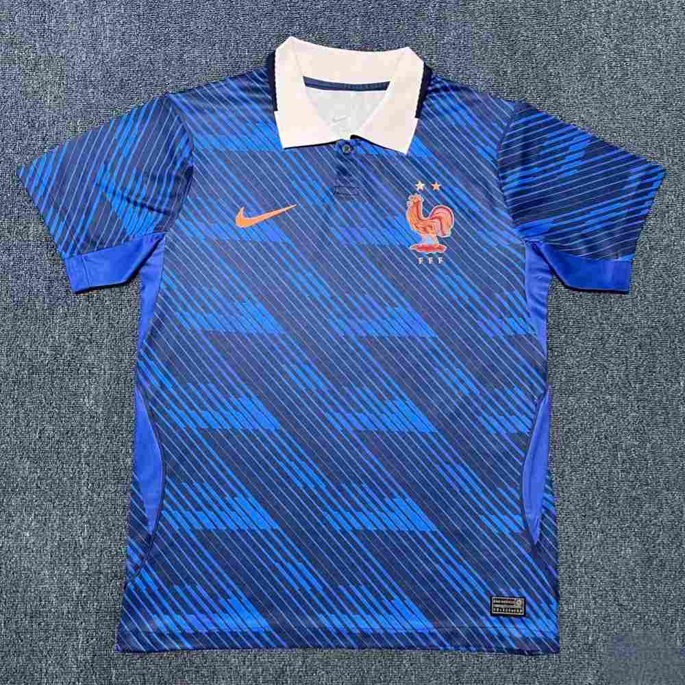 Francia 2026 - Local - Fan