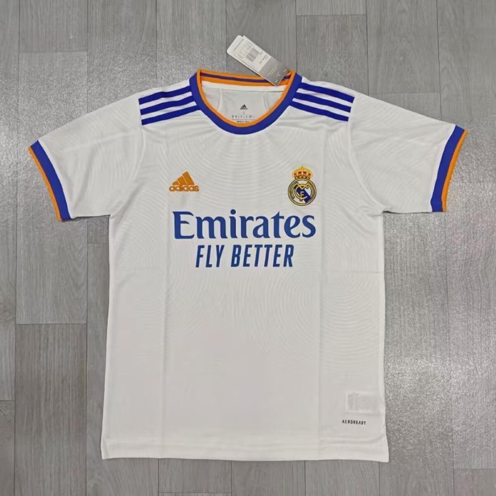 Real Madrid 21/22 - Local - Fan