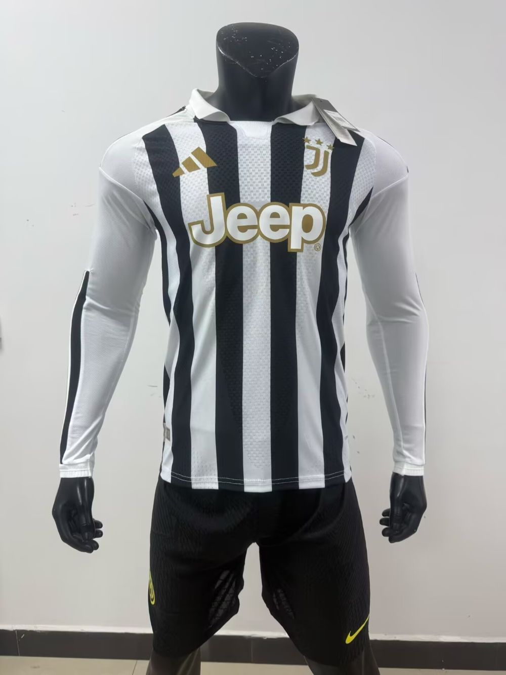 Juventus 26/27 - Local - Jugador - Manga Larga