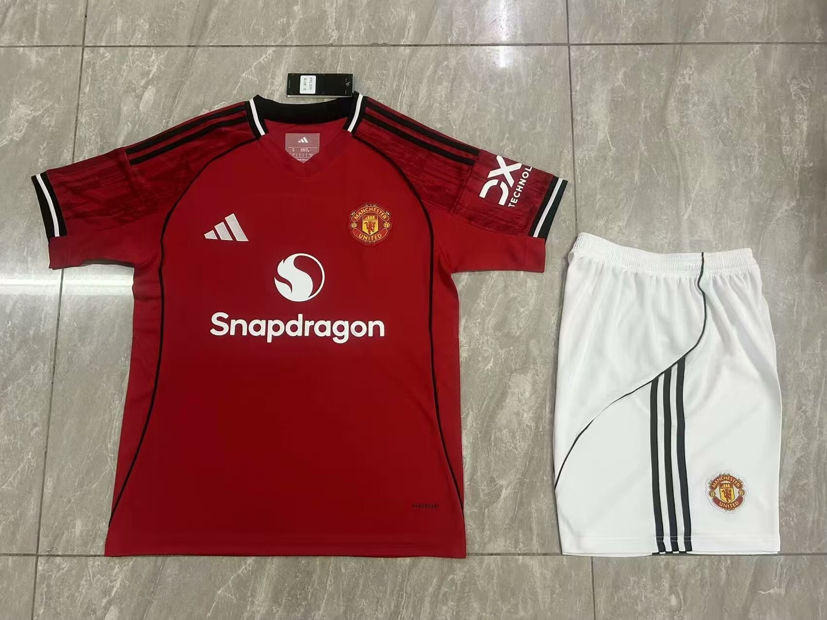 Manchester United - Local  - Uniforme