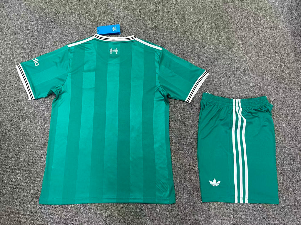 Liverpool Tercero Short Verde - Uniforme