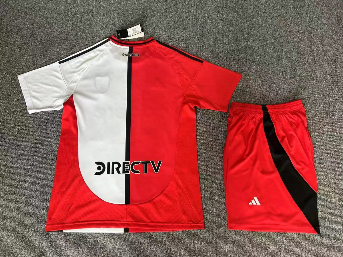 River Plate - Local - Uniforme
