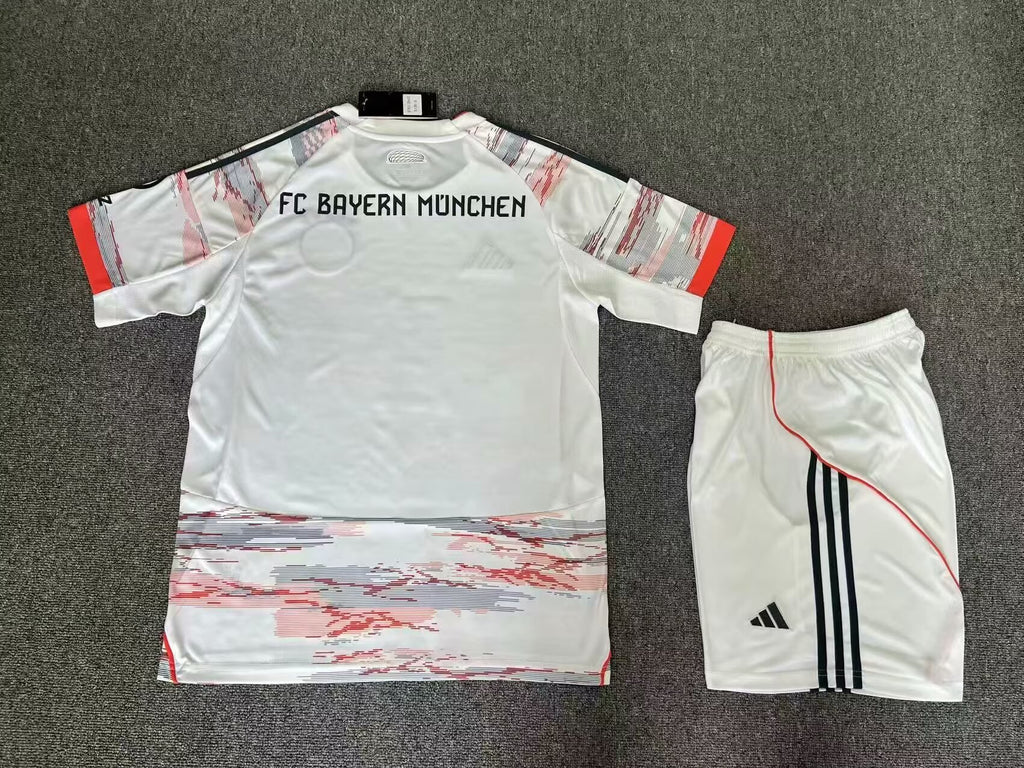Bayern - Visita - Uniforme