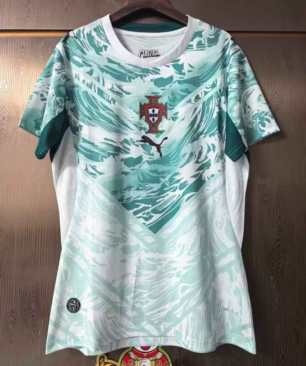 Portugal 2026 - Visita - Fan - Mujer