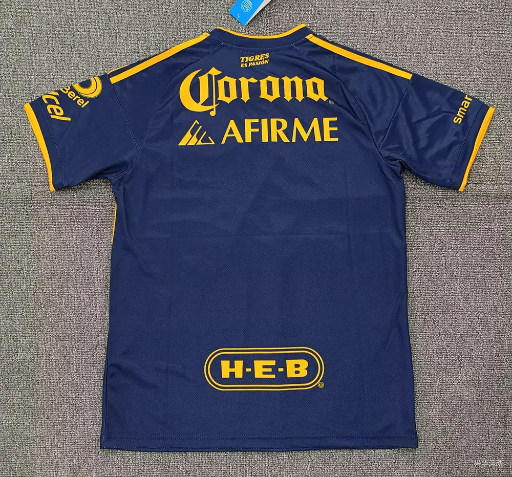 Tigres 26/27 - Visita - Fan